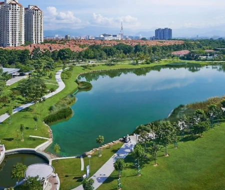 Desa ParkCity (DPC) is extremely pet-friendly, known as a pet paradise with vast parks (Central Park), pet-welcoming caf